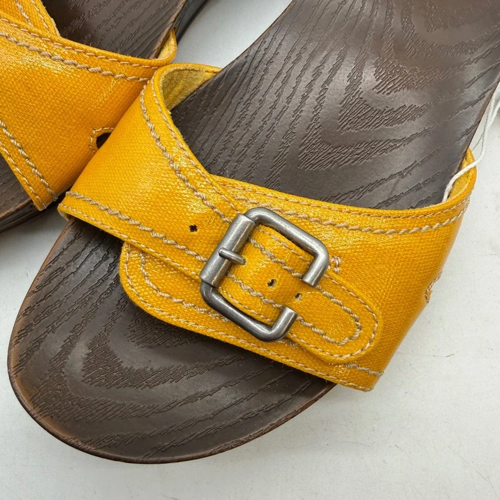 Dr Scholls Womens Yellow Faux Wood Wedge Slide Sandals Size 9 Retro Summer Boho